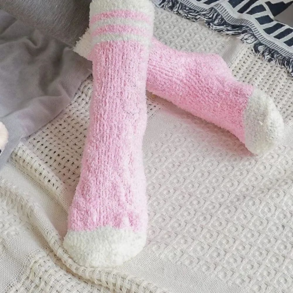 Fuzzy winter socks - Picture 2 of 4